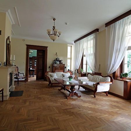 Dwor Bieland Bed & Breakfast แอลบลอง ภายนอก รูปภาพ