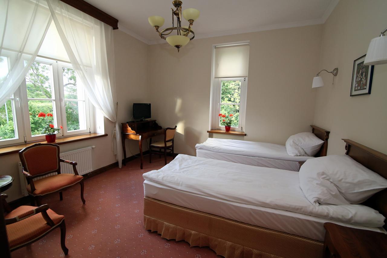 Dwor Bieland Bed & Breakfast แอลบลอง ภายนอก รูปภาพ