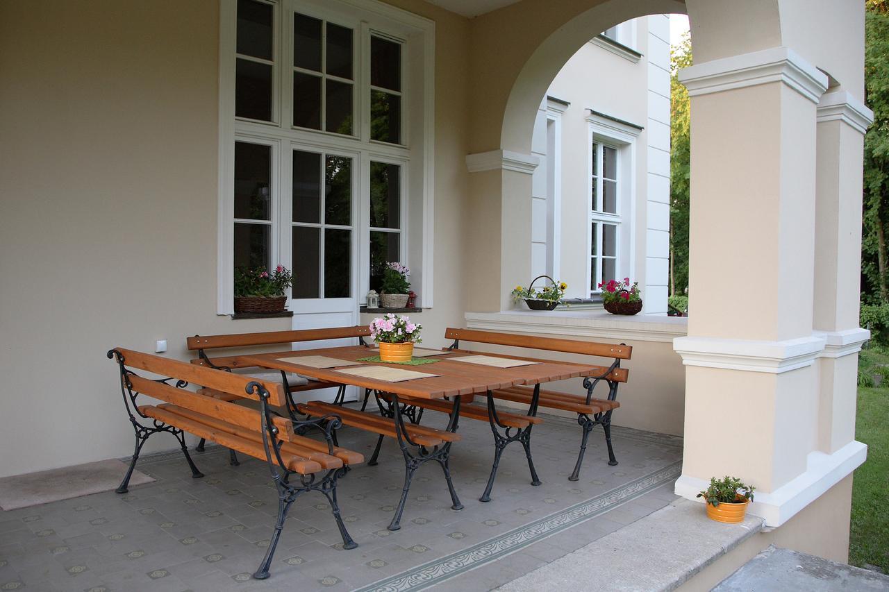Dwor Bieland Bed & Breakfast แอลบลอง ภายนอก รูปภาพ